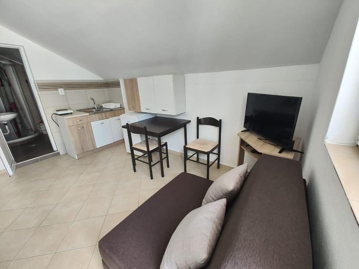 Jovanovic Apartment Tivat Exterior photo